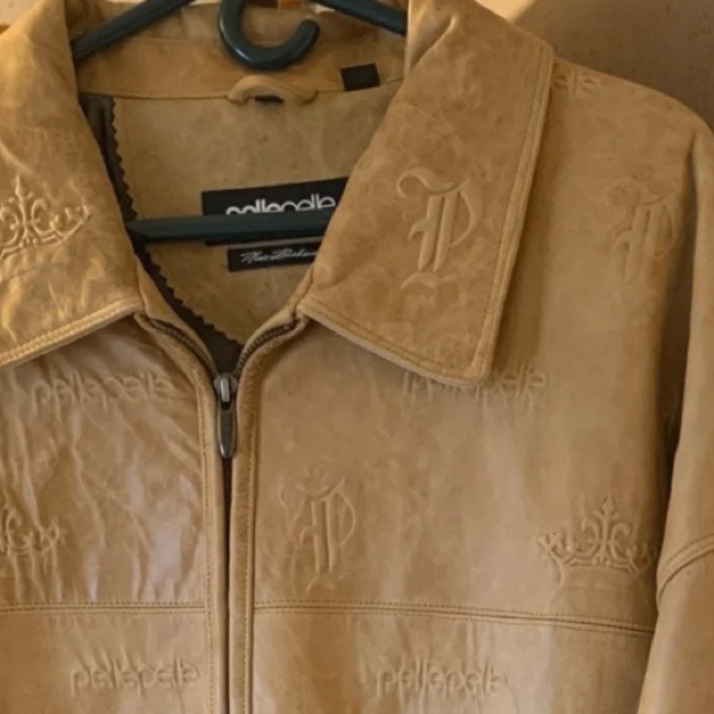 Wheat pelle pelle size 50 means authentic leather coat